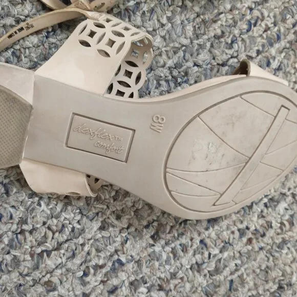 Shoes - Picture 6 of 6